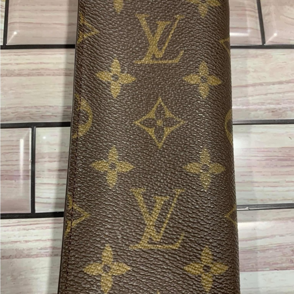 Louis Vuitton Monogram Sunglass Case in great condition